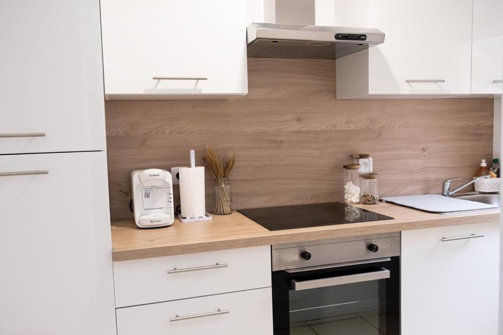 Appartement Renove - Wifi - Jardin - Centre De Niort Eksteriør bilde