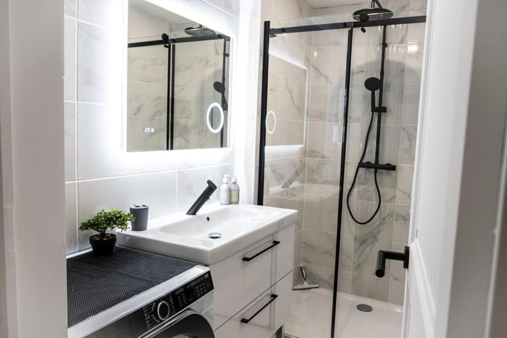 Appartement Renove - Wifi - Jardin - Centre De Niort Eksteriør bilde
